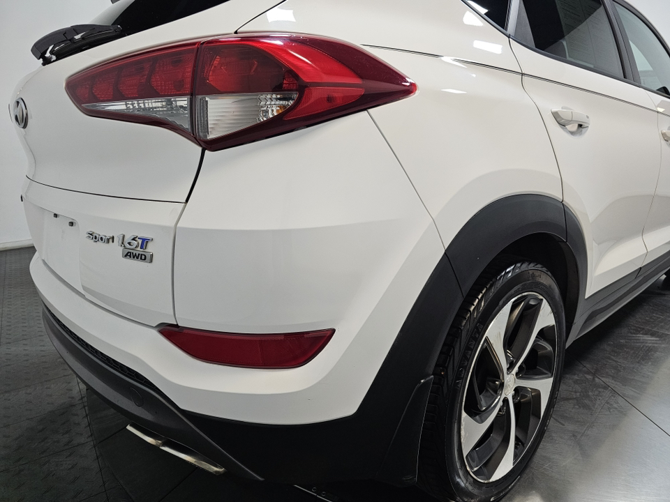 2016 Hyundai Tucson Sport 14