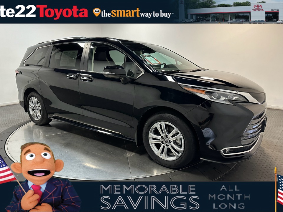 2022 Toyota Sienna Platinum 1