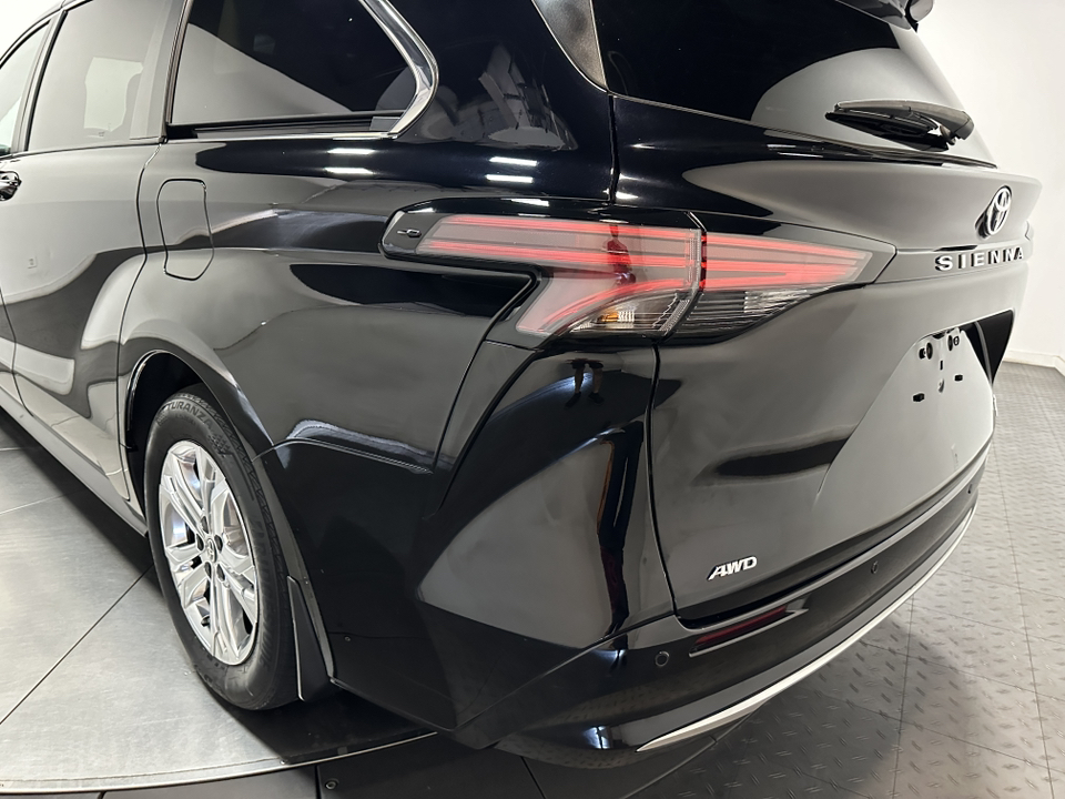 2022 Toyota Sienna Platinum 10