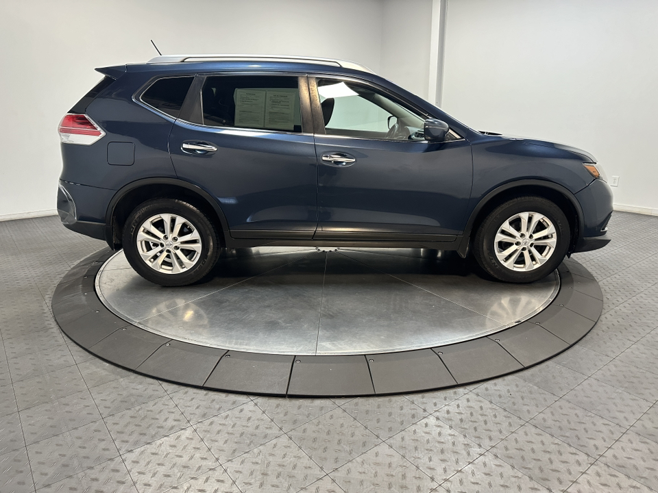 2016 Nissan Rogue  9