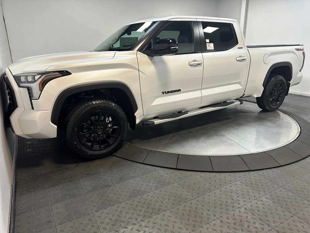 2024 Toyota Tundra 4WD Limited 5