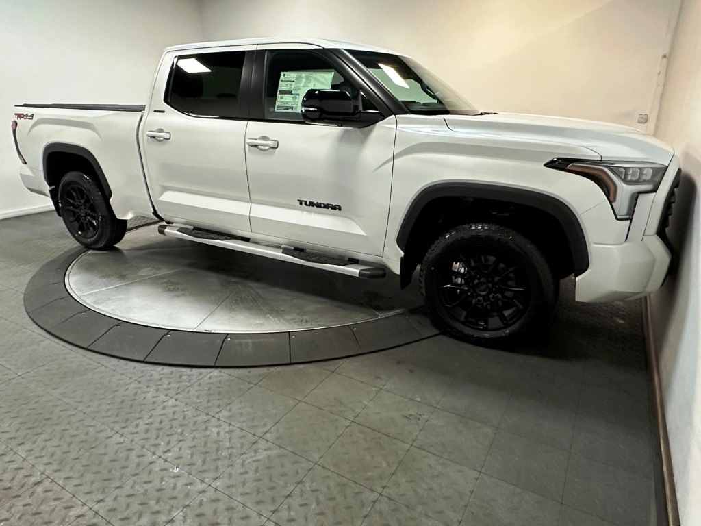 2024 Toyota Tundra 4WD Limited 10