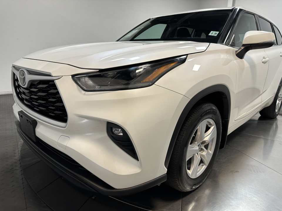 2021 Toyota Highlander LE 7