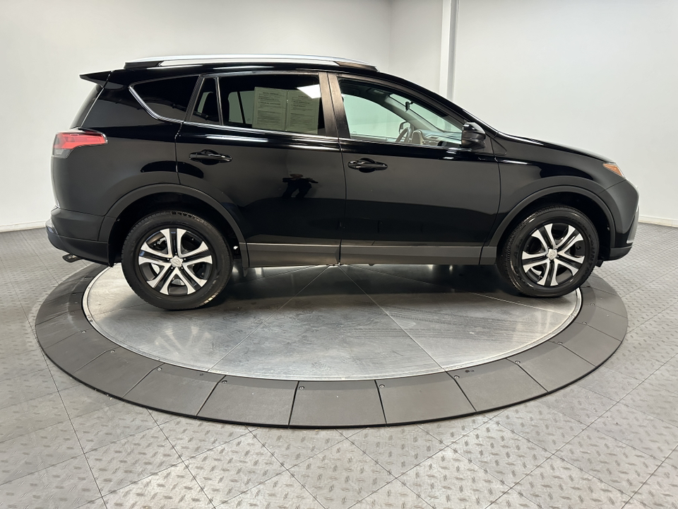 2016 Toyota RAV4  15