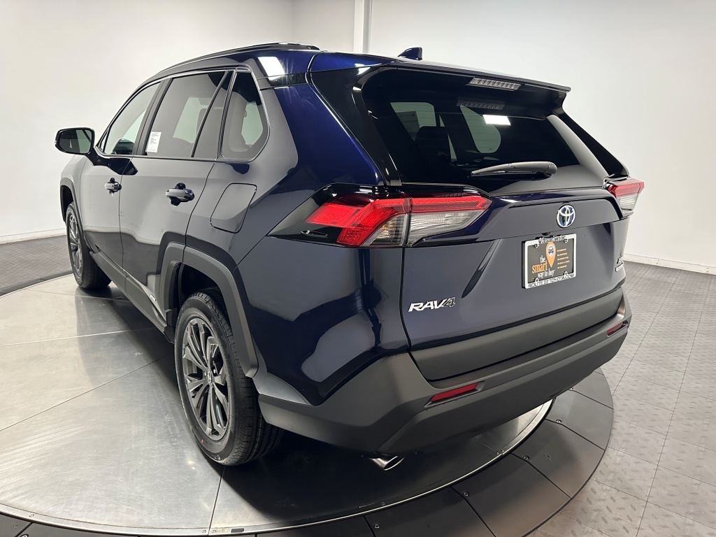 2024 Toyota RAV4 Hybrid XLE Premium 6