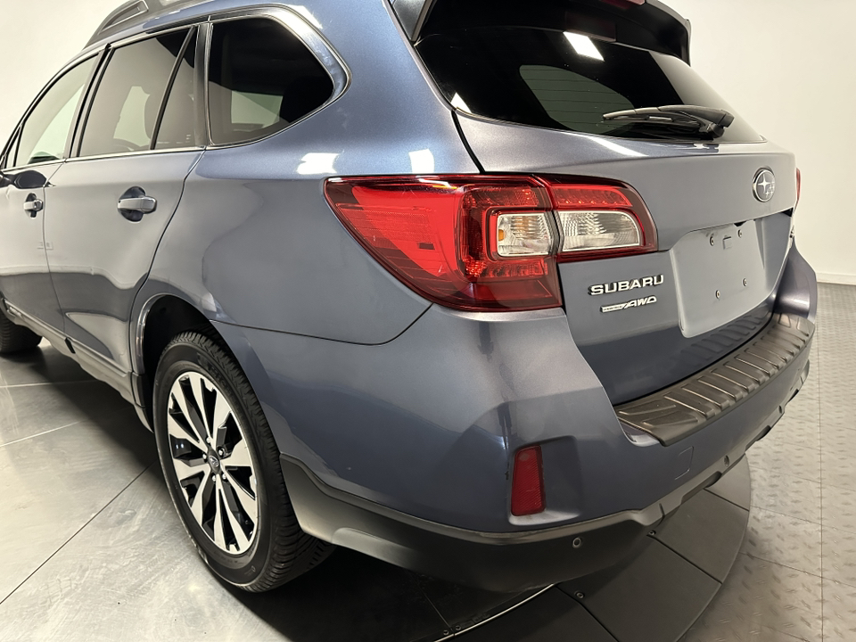 2017 Subaru Outback Limited 9