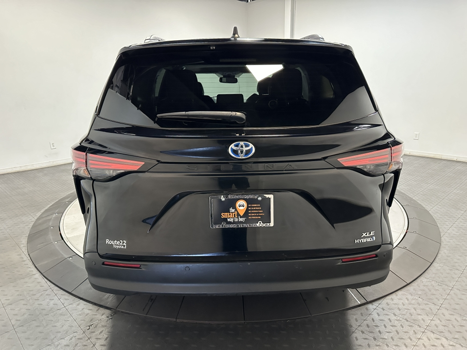 2022 Toyota Sienna XLE 11