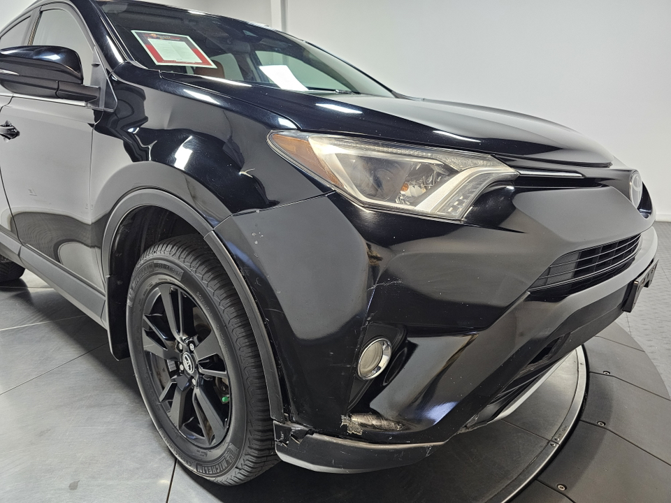 2018 Toyota RAV4 XLE 3