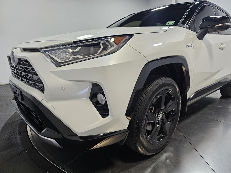 2021 Toyota RAV4 Hybrid XSE 7