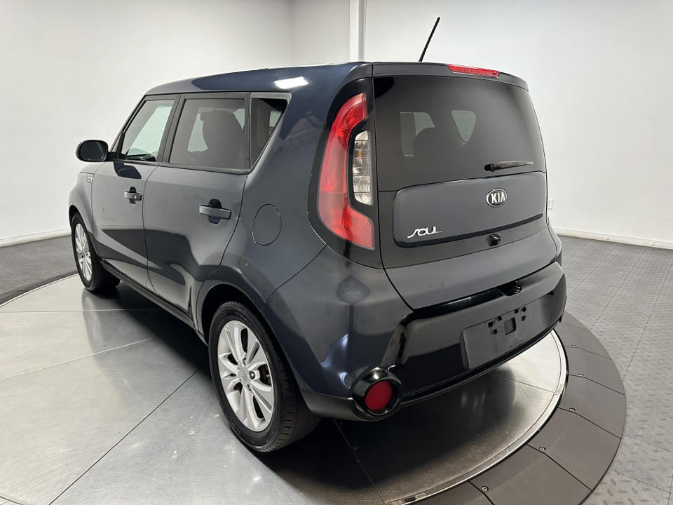 2016 Kia Soul + 9