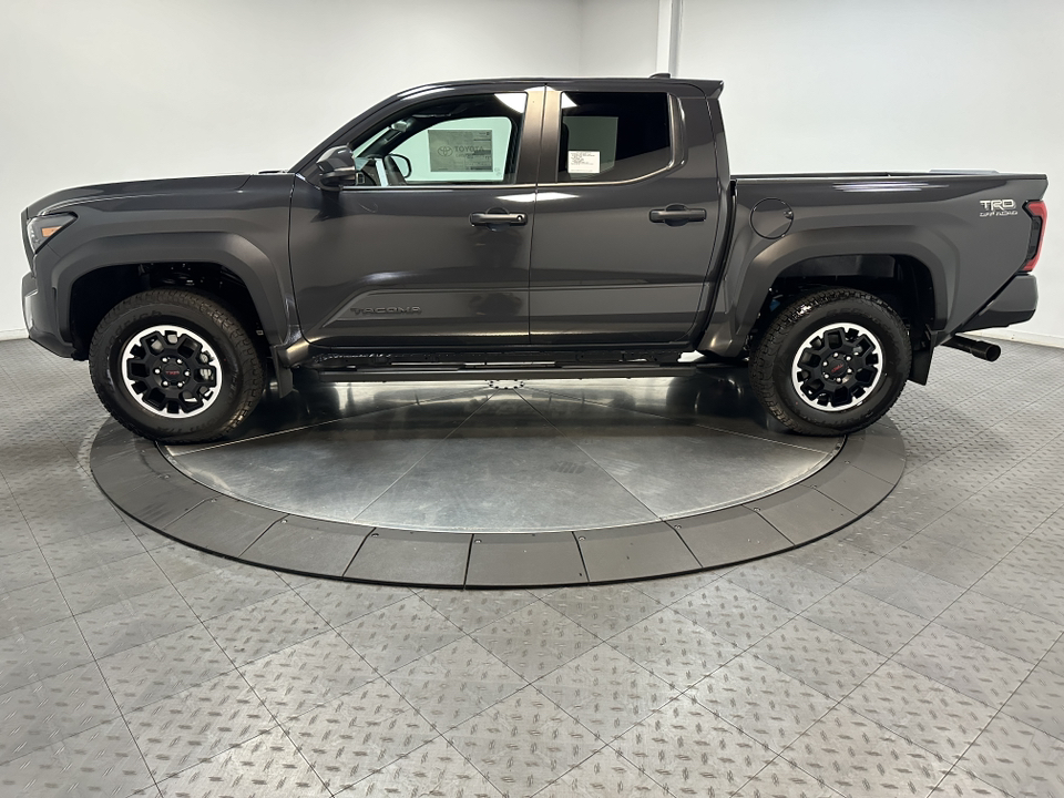 2024 Toyota Tacoma 4WD TRD Off Road 5