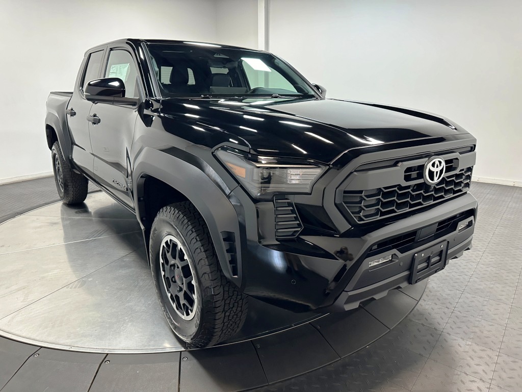 2024 Toyota Tacoma 4WD TRD Off Road 2