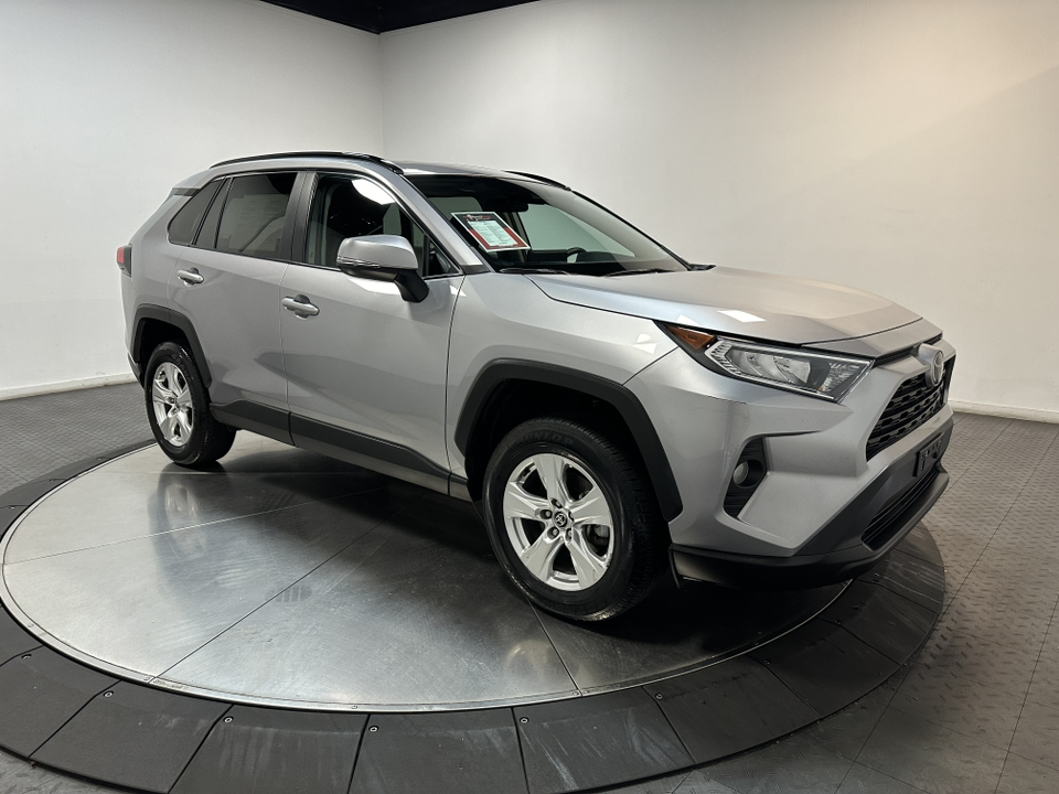 2021 Toyota RAV4 XLE 1