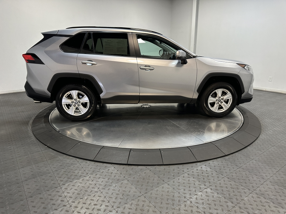 2021 Toyota RAV4 XLE 15