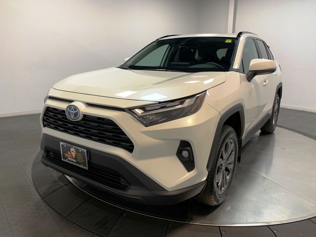 2024 Toyota RAV4 Hybrid XLE Premium 4