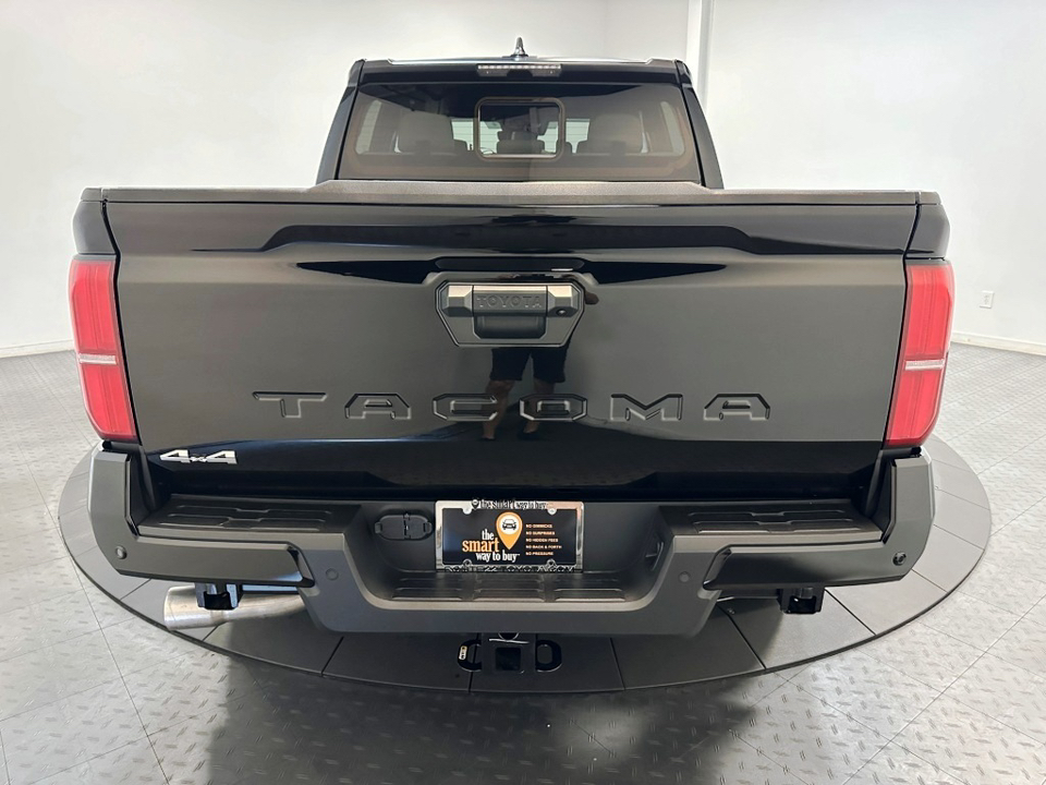 2024 Toyota Tacoma 4WD SR5 6