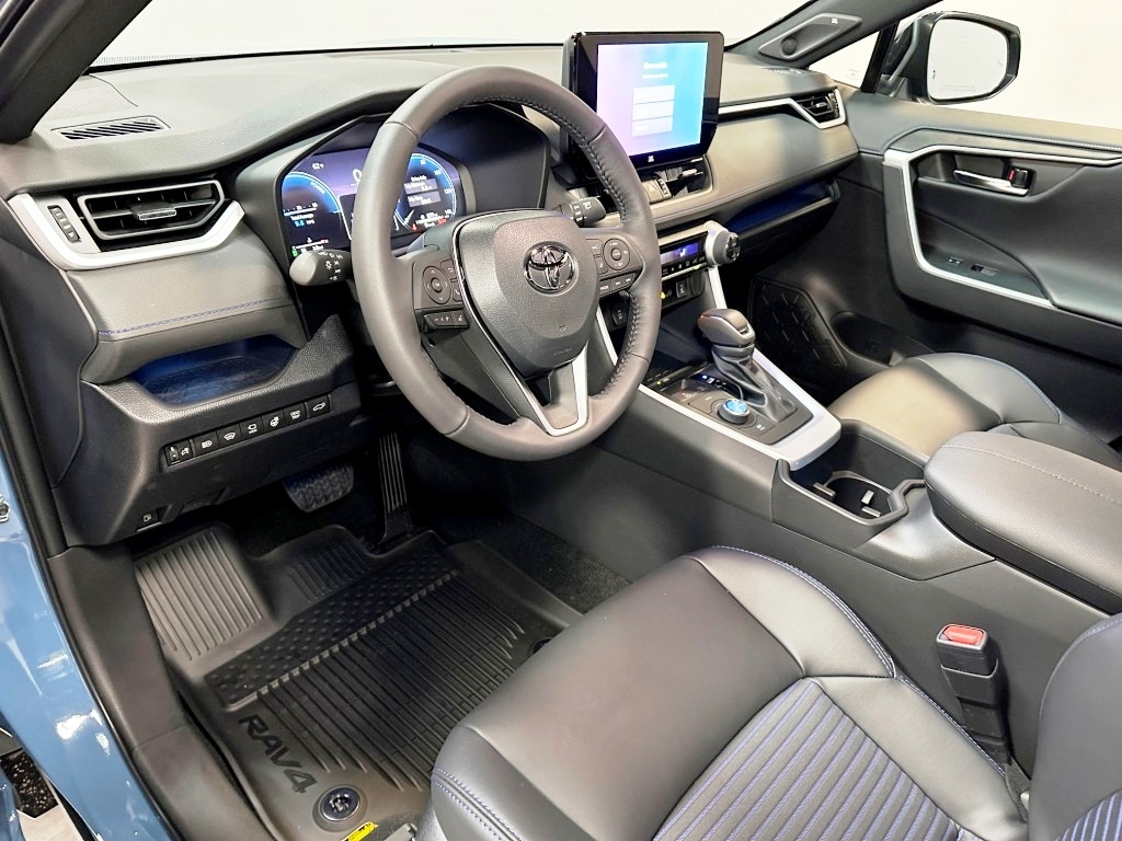 2024 Toyota RAV4 Hybrid XSE 15