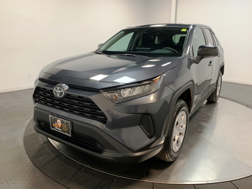 2024 Toyota RAV4 LE 4