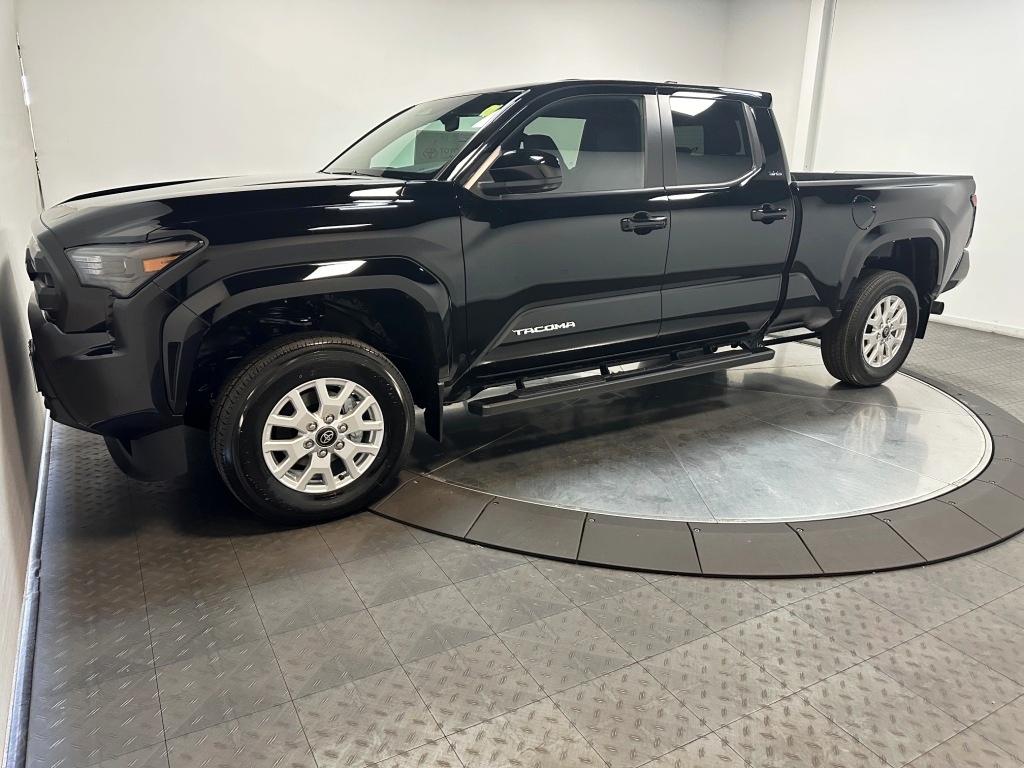 2024 Toyota Tacoma 4WD SR5 5