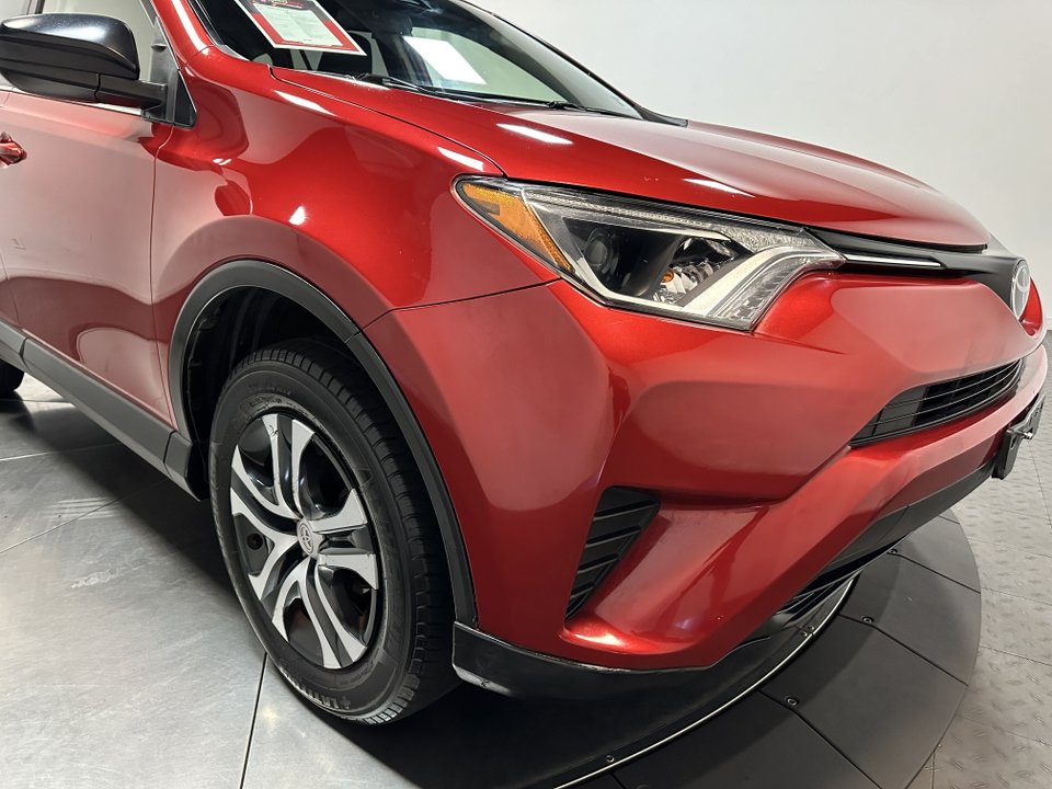 2017 Toyota RAV4 LE 3