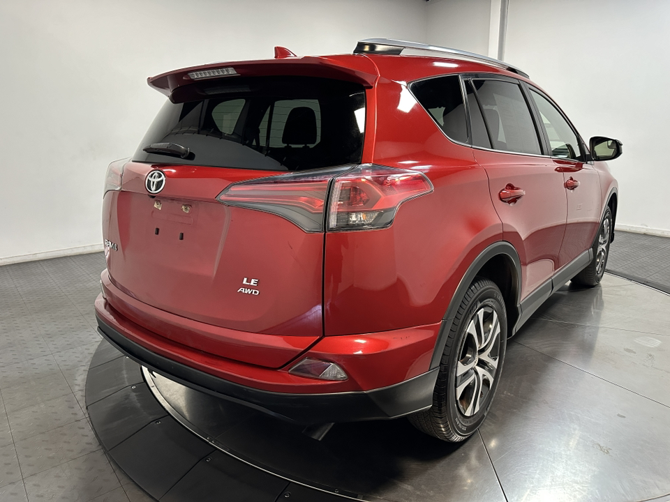 2017 Toyota RAV4 LE 13