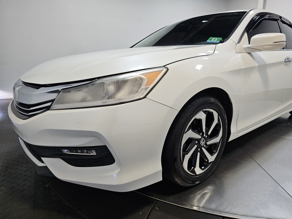 2016 Honda Accord  7