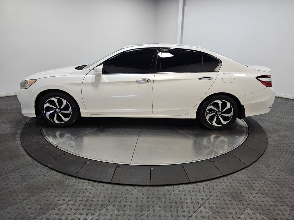 2016 Honda Accord  8