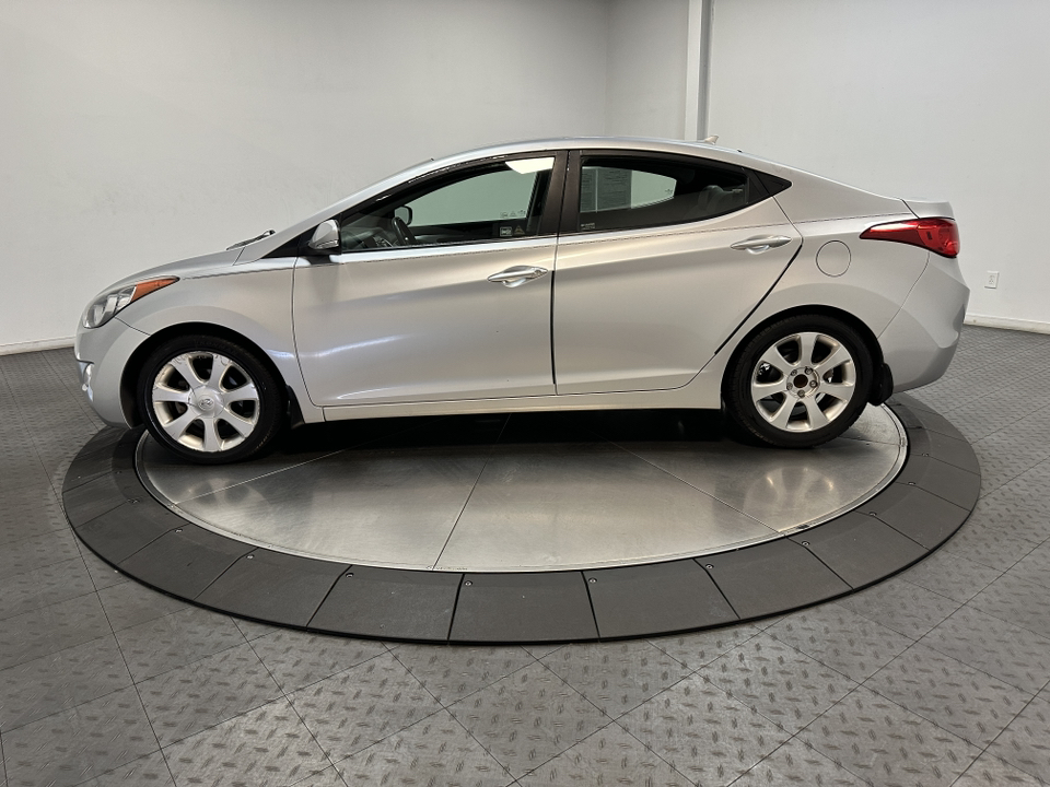 2013 Hyundai ELANTRA  5