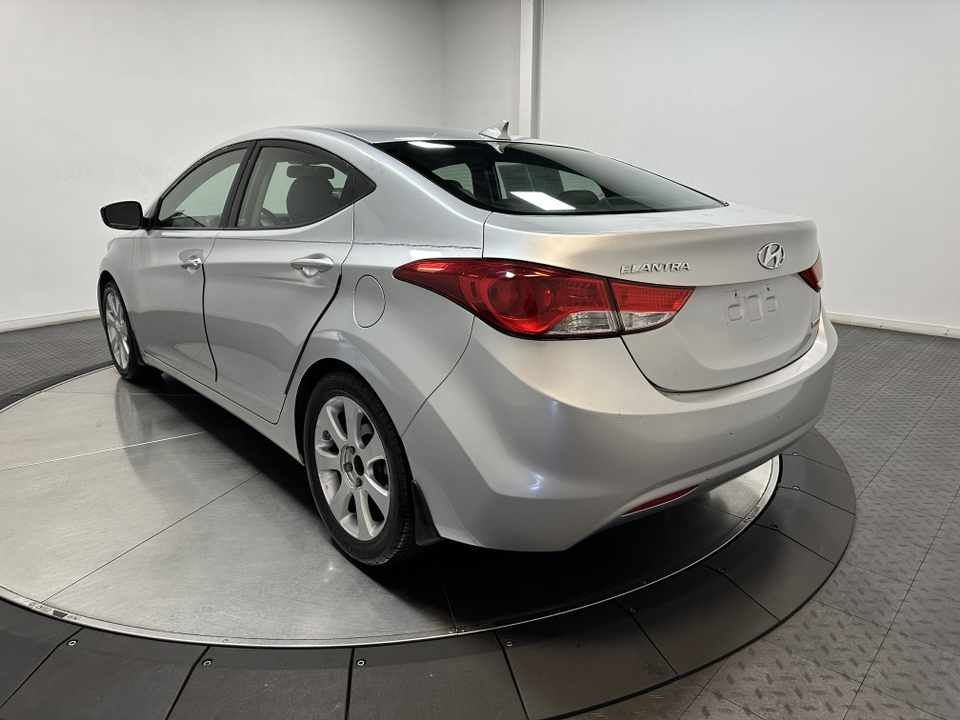 2013 Hyundai ELANTRA  6