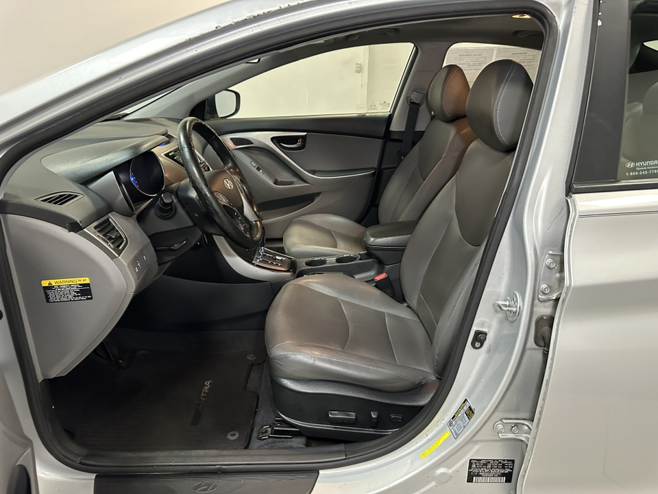 2013 Hyundai ELANTRA  16