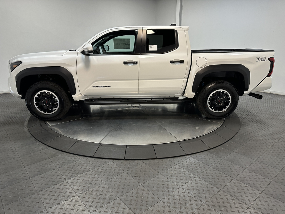 2024 Toyota Tacoma 4WD TRD Off Road 5