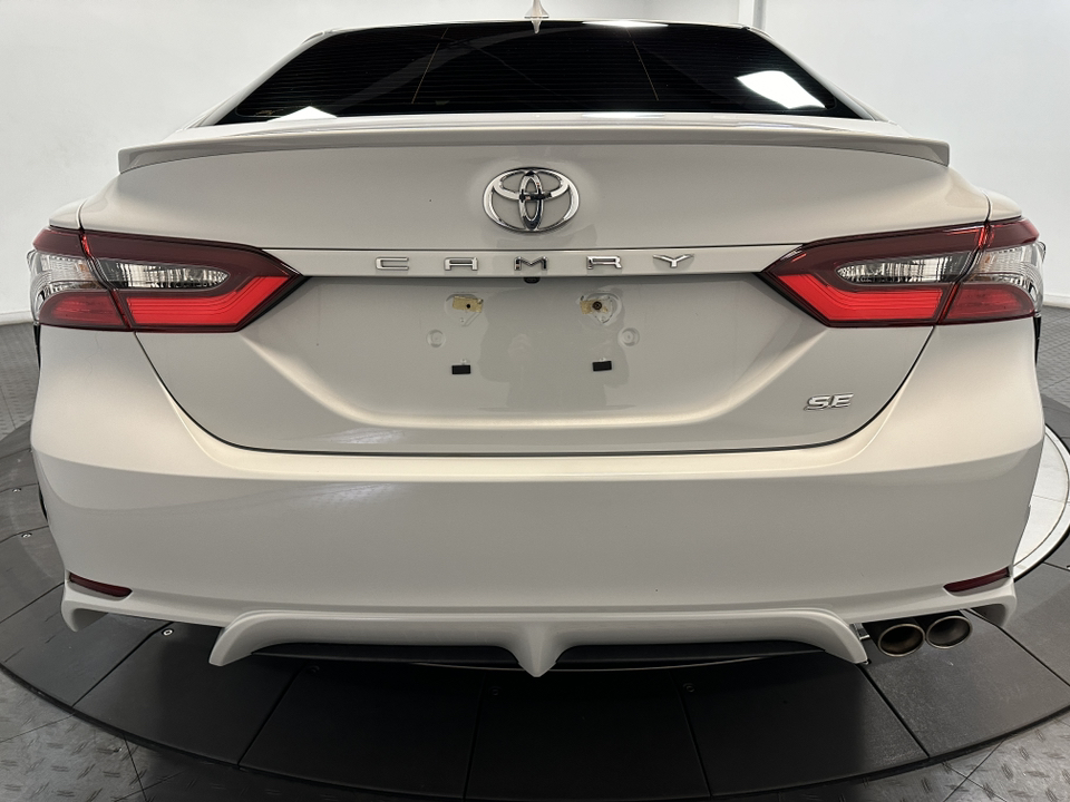 2022 Toyota Camry SE 12