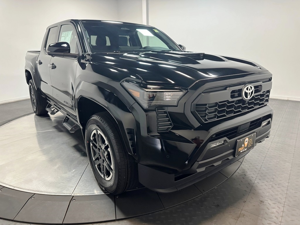 2024 Toyota Tacoma 4WD TRD Sport 2