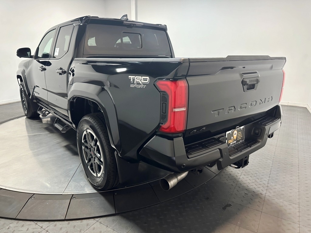 2024 Toyota Tacoma 4WD TRD Sport 6