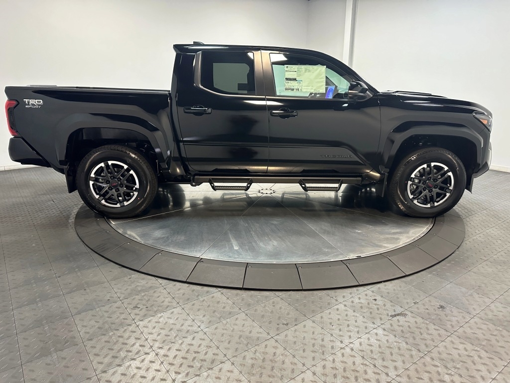 2024 Toyota Tacoma 4WD TRD Sport 9