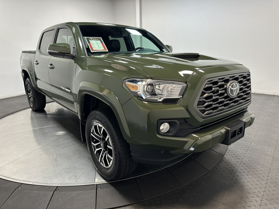 2021 Toyota Tacoma 4WD TRD Sport 2