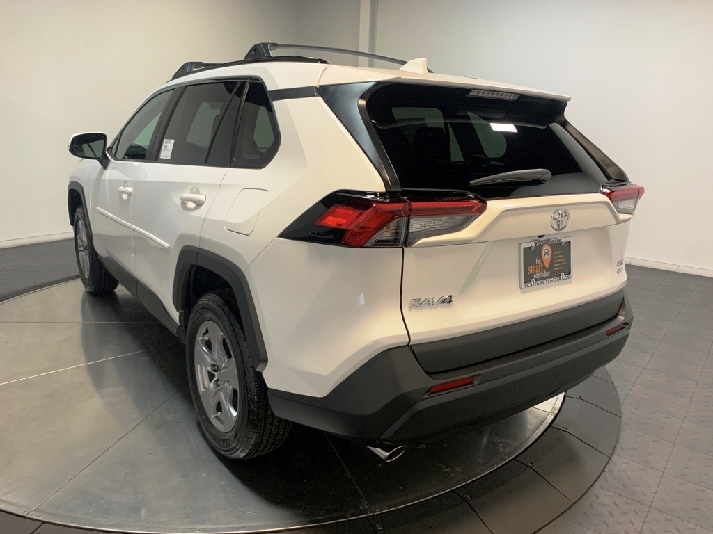 2024 Toyota RAV4 XLE 6