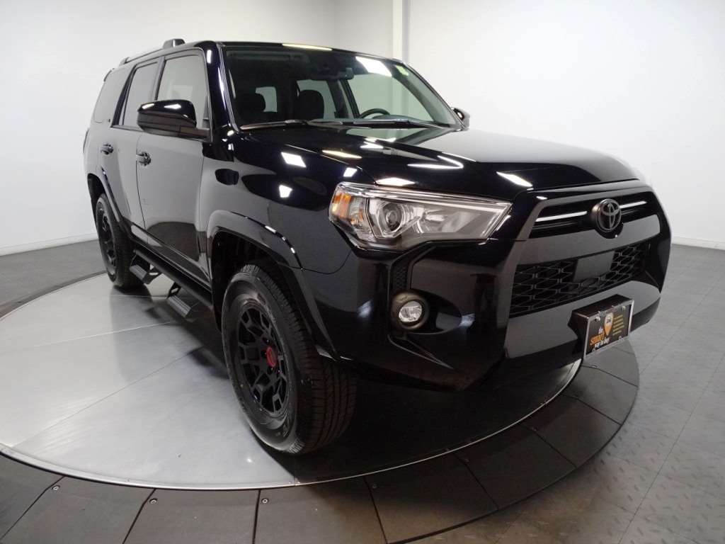 2024 Toyota 4Runner SR5 1