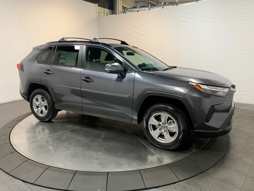 2024 Toyota RAV4 XLE 1