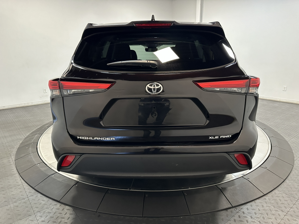 2021 Toyota Highlander XLE 11