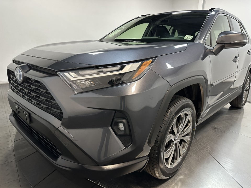 2023 Toyota RAV4 Hybrid XLE Premium 7