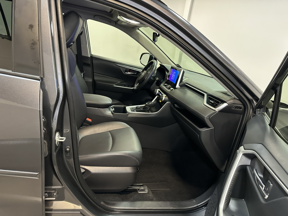 2023 Toyota RAV4 Hybrid XLE Premium 39