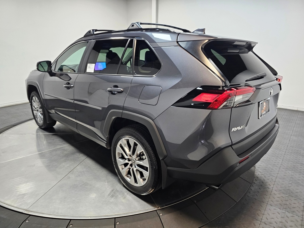 2024 Toyota RAV4 XLE Premium 6