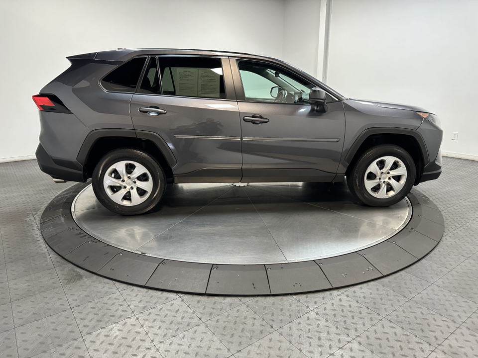 2022 Toyota RAV4 LE 15