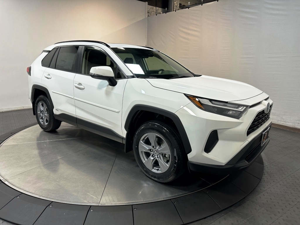 2024 Toyota RAV4 Hybrid XLE 1