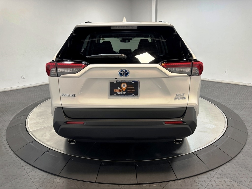 2024 Toyota RAV4 Hybrid XLE 7