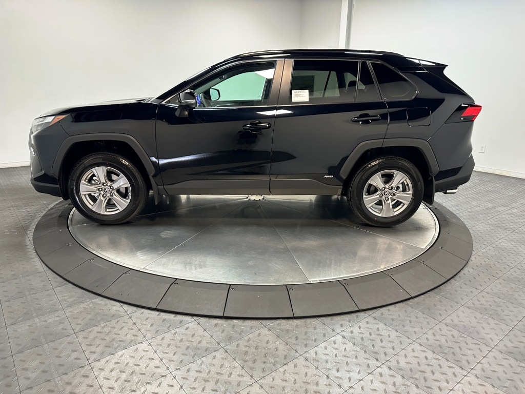 2024 Toyota RAV4 Hybrid XLE 5