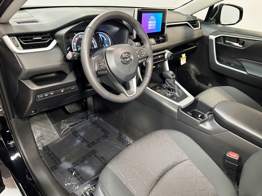 2024 Toyota RAV4 Hybrid XLE 15