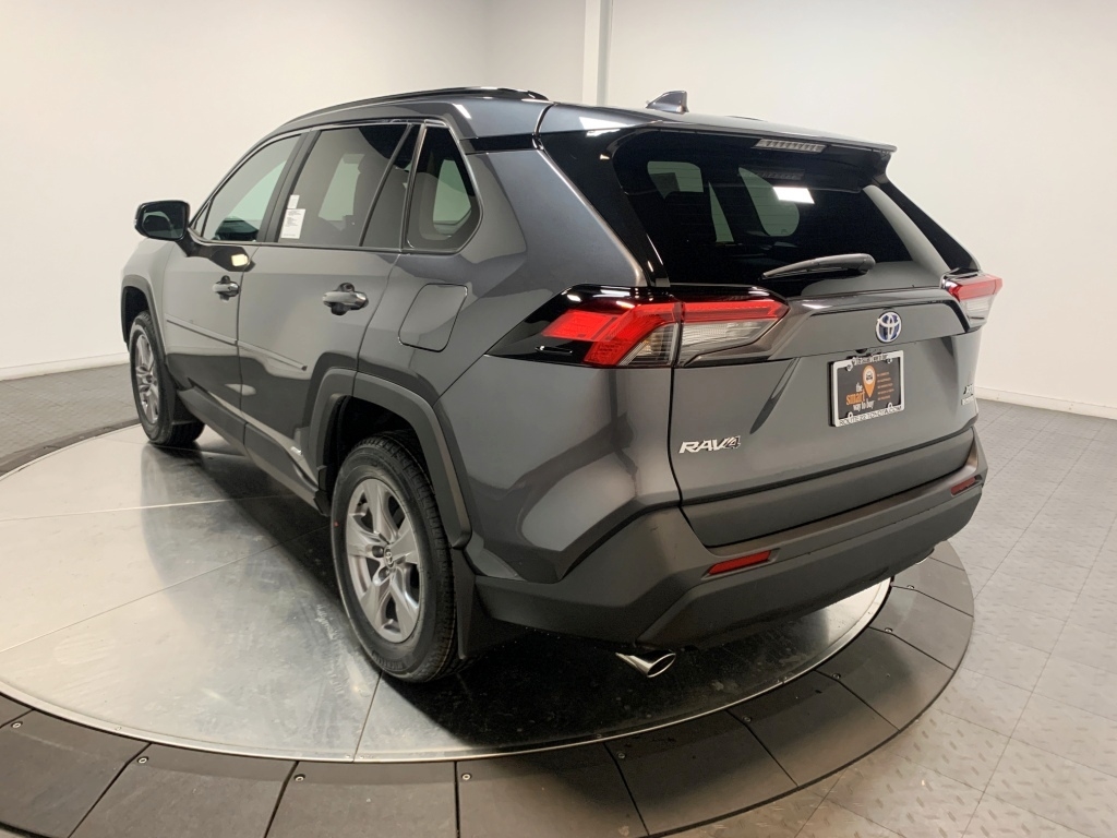 2024 Toyota RAV4 Hybrid XLE Premium 6