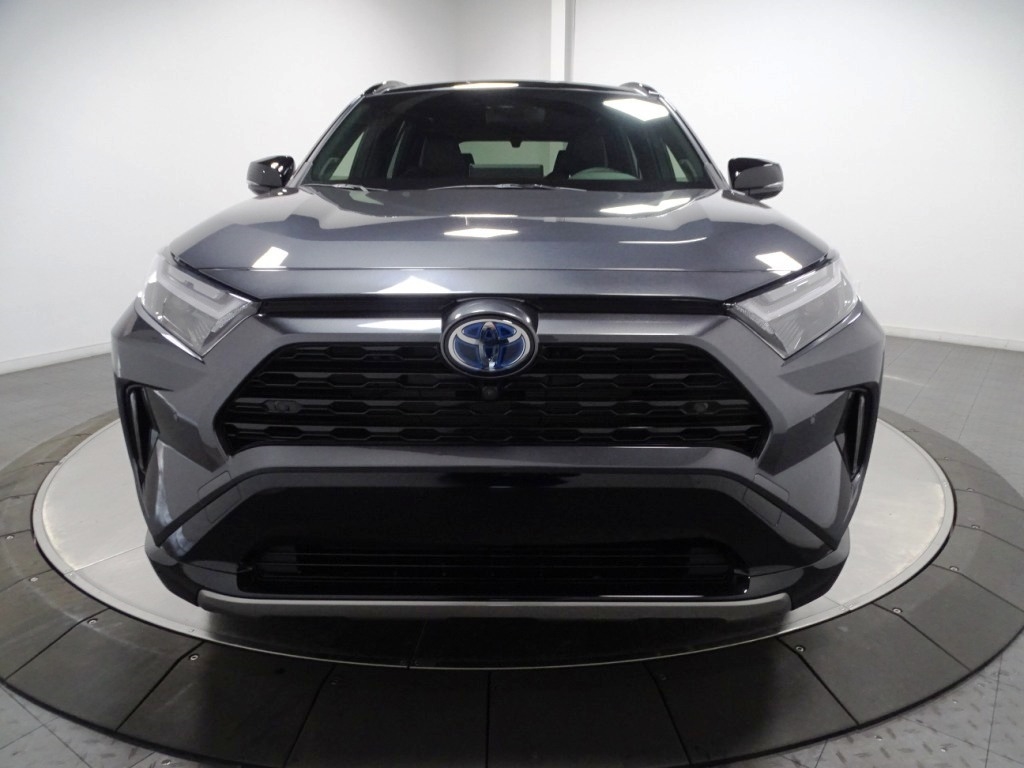 2024 Toyota RAV4 Hybrid XSE 2